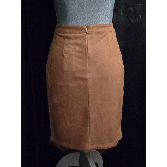 Sugar Lips Faux Suede Asymmetrical Skirt XS New! New With Tags - Picture 4 of 6